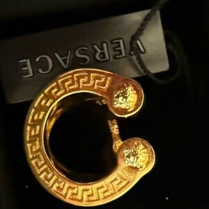 New verace size 8 ring